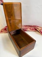Doos - Hardhouten kastinleg - Knoesthout - Hardhouten kast,