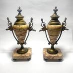 Cassolette - Bronze doré, Marbre rose, Antiquités & Art