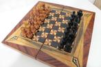 Schaakspel - chess set with board - Hout, Antiquités & Art, Curiosités & Brocante