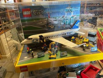 Lego - City - 7893 - Store Display Airplane - 2000-2010 -, Kinderen en Baby's, Speelgoed | Duplo en Lego, Nieuw