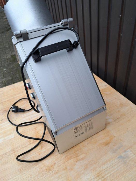 Hällde - Snijmachine (3) - RG - 100 - Aluminium, Legering,, Antiek en Kunst, Antiek | Wandborden en Tegels