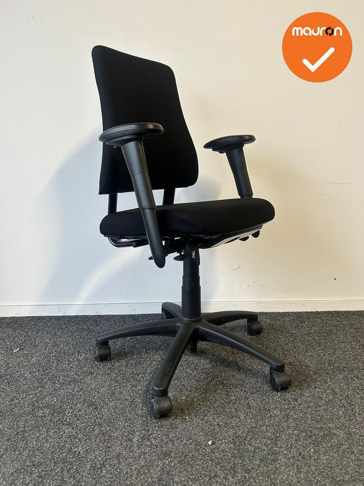 BMA Axia 2.2 - 8N 3D armpads - hoge rug - nieuwe zwarte stof, Articles professionnels, Aménagement de Bureau & Magasin | Mobilier de bureau & Aménagement