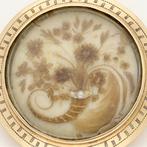 Broche - 14 karaat Geel goud, Herinnering sieraad - Parel, Handtassen en Accessoires