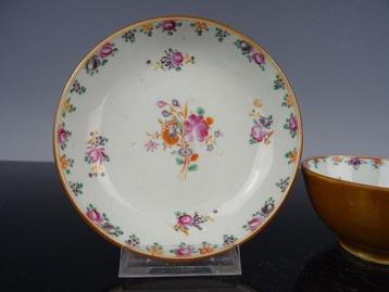 Tasse et soucoupe - Porcelaine - Qianlong 1736-1795