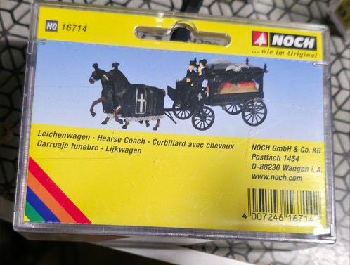Miniatuur figuur - Carro Fúnebre e figuras - PVC, Antiek en Kunst, Curiosa en Brocante