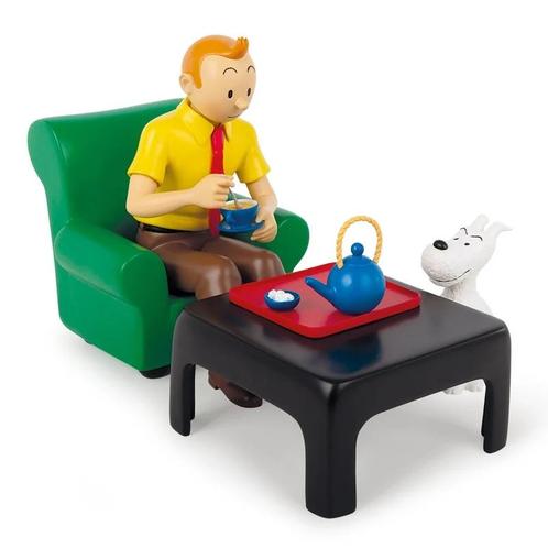 Kuifje Drinkt Thee Beeld 18 cm, Verzamelen, Stripfiguren, Ophalen of Verzenden