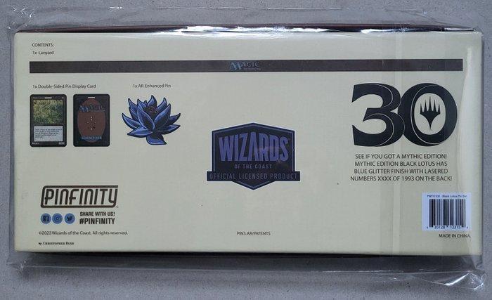 Pinfinity - 1 Mystery box - Magic: The Gathering - Black, Hobby en Vrije tijd, Verzamelkaartspellen | Magic the Gathering