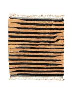 Handwoven Moroccan Wool Rug – Tiger Stripe Design - Tapis -, Huis en Inrichting, Stoffering | Tapijten en Vloerkleden, Nieuw