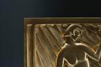 Naar René Paul Chambellan - Relief, Goud Art Deco Bas-reliëf, Antiek en Kunst