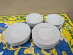Richard Ginori - Service de table pour 6 (24) - Porcelaine -