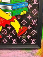 CASH - LISA BOOKS BY LOUIS VUITTON !