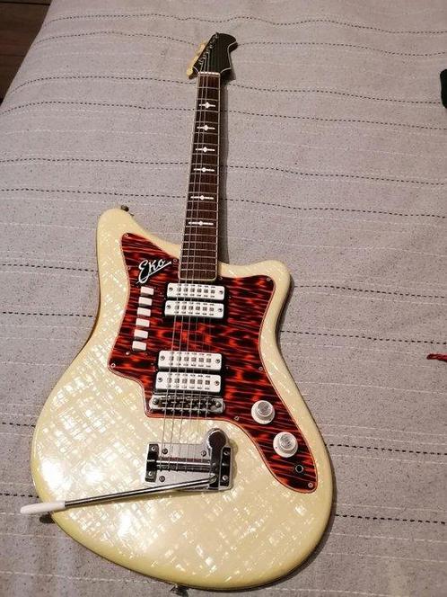 EKO - 500 (owned and used by Mark Knopfler) - - Guitare, Muziek en Instrumenten, Snaarinstrumenten | Gitaren | Akoestisch