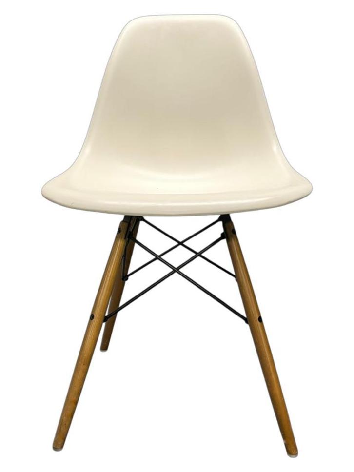 Vitra Eames DSW - Meerdere Kleuren - Magazijnopruiming!, Huis en Inrichting, Bureaustoelen, Verzenden