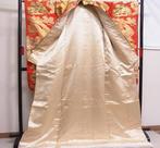 Traditionele Japanse Uchikake-bruiloftskimonos. - Zijde -
