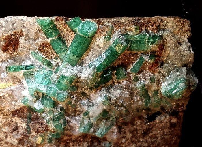 112 gram Panjshir-Smaragd kristalfase solitaire 4,90 x 4,40, Collections, Minéraux & Fossiles