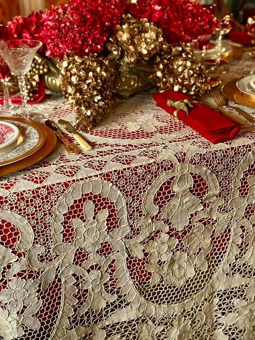 Magnifieke Burano kantmantel, prachtig handwerk. -, Antiek en Kunst, Antiek | Overige Antiek