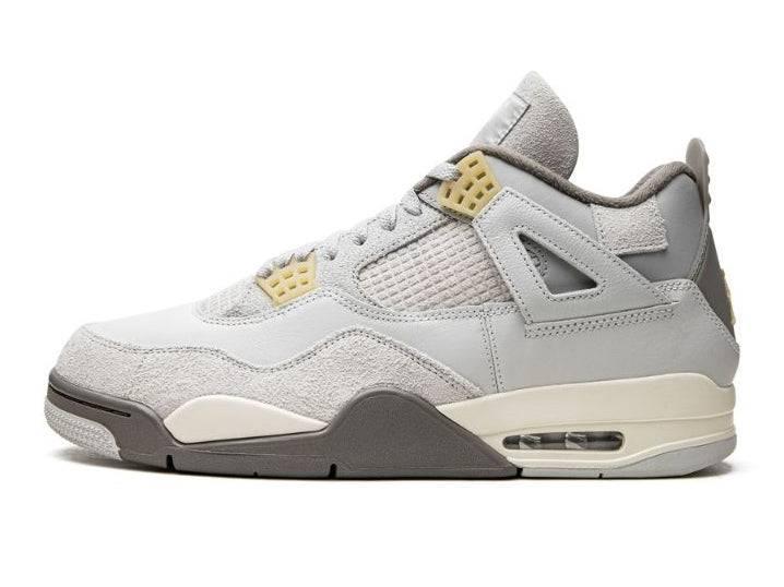Air Jordan 4 Retro SE Craft Photon Dust - Maat 44 EU, Kleding | Heren, Schoenen, Ophalen of Verzenden