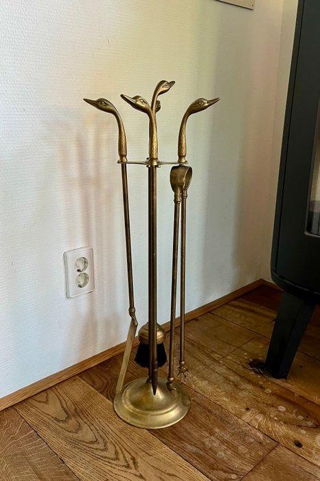 Fireplace set, ornamented with duck heads - Openhaard, Antiquités & Art, Curiosités & Brocante