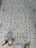 San Leucio top quality - Ancienne nappe brodée, intaille,, Antiquités & Art