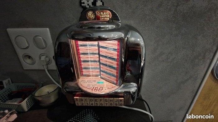 SEEBURG - 100 JL SERIE 161176 Jukebox, Antiquités & Art, Antiquités | Assiettes décoratives & Carrelages