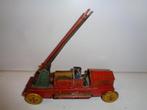 Ingap - Camion de pompiers 557 avec figurine du conducteur,
