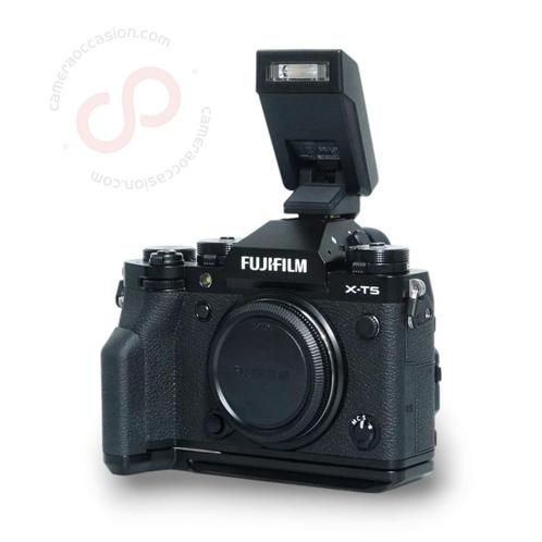 FujiFilm X-T5 + handgrip + flitser nr. 3426, Audio, Tv en Foto, Foto | Lenzen en Objectieven, Nieuw, Ophalen of Verzenden