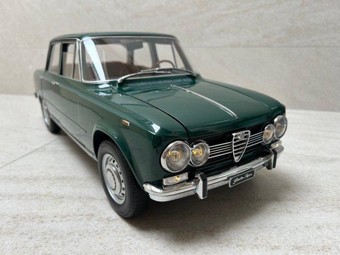 Hachette 1:8 - Modelauto - Alfa Romeo Giulia Super, Hobby & Loisirs créatifs, Voitures miniatures | 1:5 à 1:12