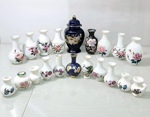 Themacollectie - 20 miniatuur vazen in porselein, Antiek en Kunst, Antiek | Speelgoed