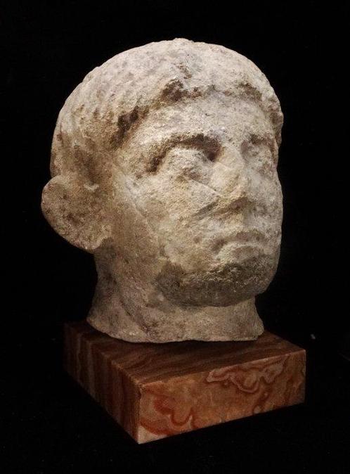 Romain antique - Tête de Julius Claudius en calcaire (10BC /, Verzamelen, Mineralen en Fossielen