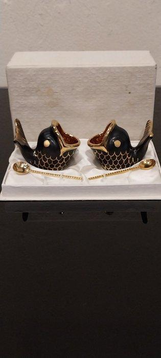 Limoges - Zout- en pepervaatjes (2) - Porselein - vissen, Antiek en Kunst, Antiek | Meubels | Tafels