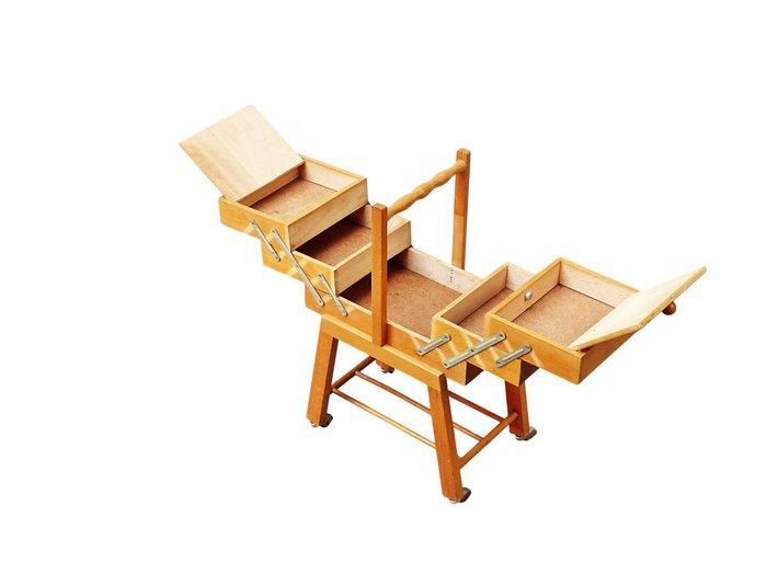 Naaidoos - Beuken - Werkmandje - Italiaanse productie uit de, Antiek en Kunst, Kunst | Designobjecten