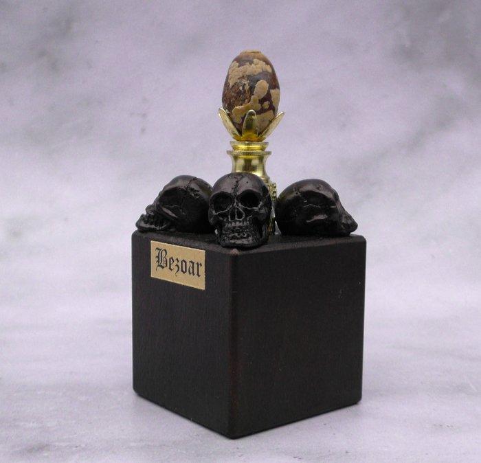Magische Dierlijke Bezoar Steen op Aangepaste Sokkel, Antiek en Kunst, Curiosa en Brocante