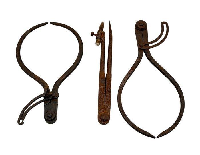 Gereedschapskist (3) - IJzer, Antiquités & Art, Curiosités & Brocante