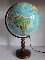 Globe - Antyczny design: podwietlany globus GLOBE