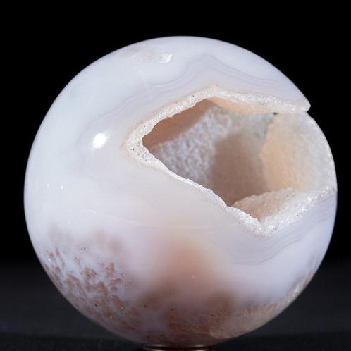 Exclusief - Natuurlijke Witte Agata met Kristal Geode Bol -, Verzamelen, Mineralen en Fossielen