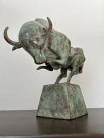 Beeld, Machtige stier - 3,1 kg - 30 cm - Brons