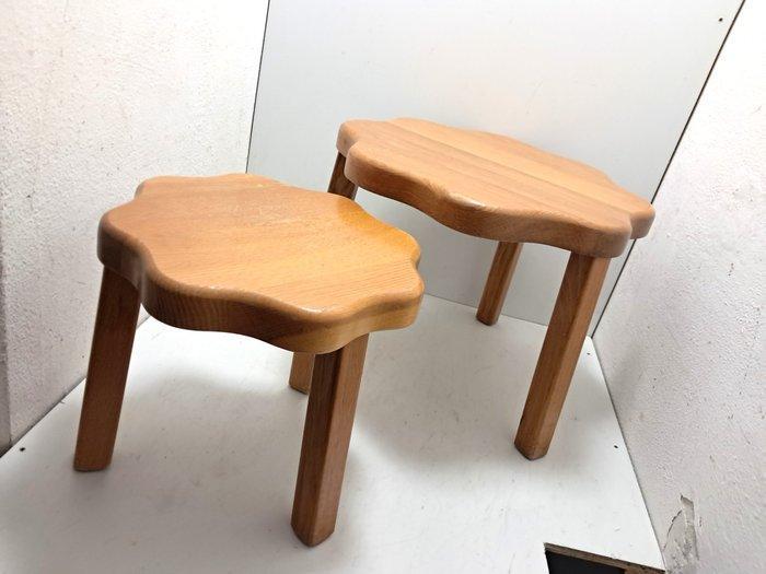 Tables gigognes - Chêne - Ensemble de deux tables d’appoint, Antiquités & Art, Art | Objets design