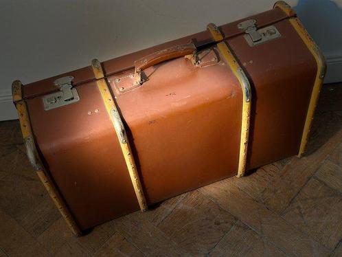 Zeitloser Vintage-Koffer mit Originaletikett - Dekoratives, Antiek en Kunst, Curiosa en Brocante