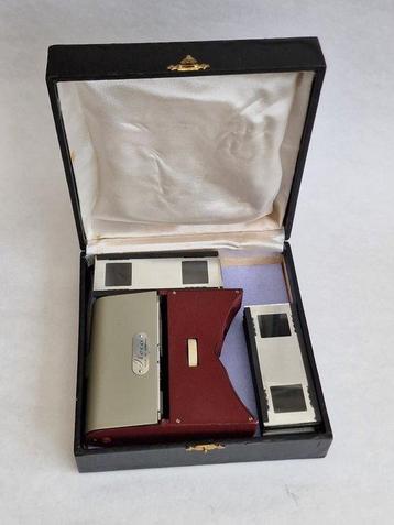 Iloca Stereoviewer with 20 stereo slides in case Stereoscoop