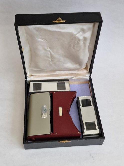 Iloca Stereoviewer with 20 stereo slides in case Stereoscoop, Verzamelen, Foto-apparatuur en Filmapparatuur