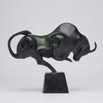 Sculpture, NO RESERVE PRICE - Bronze Sculpture of a Striking