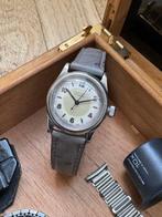 Rolex - Oyster Raleigh ivory Tropical Dial - 4220 - Unisex