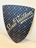 Rob VanMore - Shielded by Louis Vuitton - 60 cm