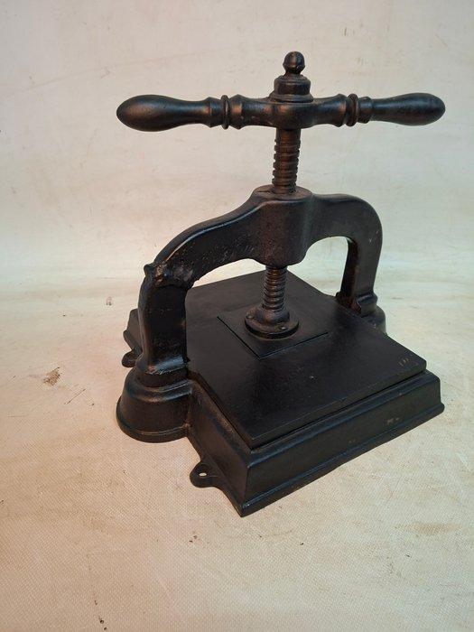 Pers - Gietijzeren boekenpers, Antiek en Kunst, Antiek | Wandborden en Tegels