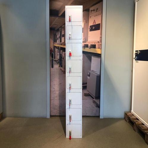 Gebruikte 8-vaks opbergkluis, Huis en Inrichting, Brandblussers en Brandkasten, Gebruikt, Verzenden