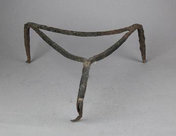 Rare antique - Outil  - Grand support pour chaudron