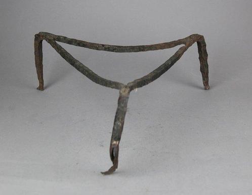 Rare antique - Outil  - Grand support pour chaudron, Antiek en Kunst, Antiek | Overige Antiek