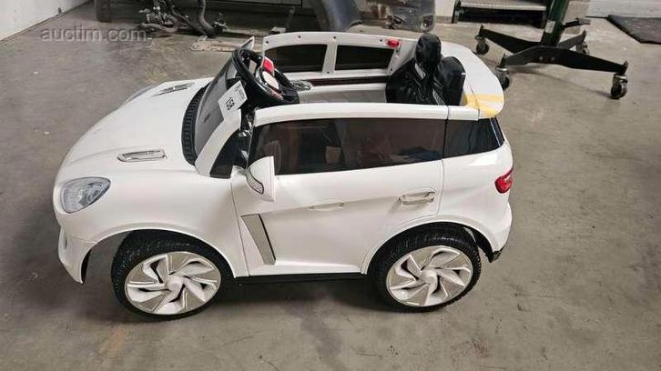 elektrische kinderauto KL-5688A, Huis en Inrichting, Overige Huis en Inrichting, Ophalen