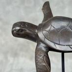 Sculpture, NO RESERVE PRICE - Turtle on a Stand Bronze