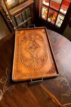 Presenteerblad - Teak - geometrische en bloemige chip